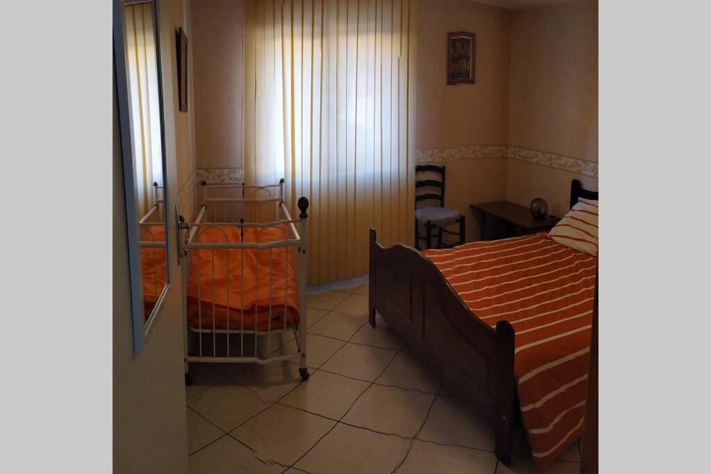 Apartamento Chez Fabienne T3 Le Breuil-sur-Couze Exterior foto