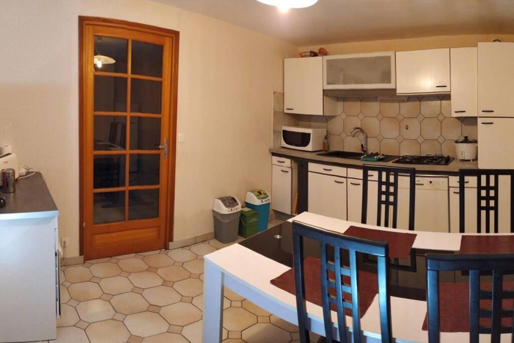 Apartamento Chez Fabienne T3 Le Breuil-sur-Couze Exterior foto