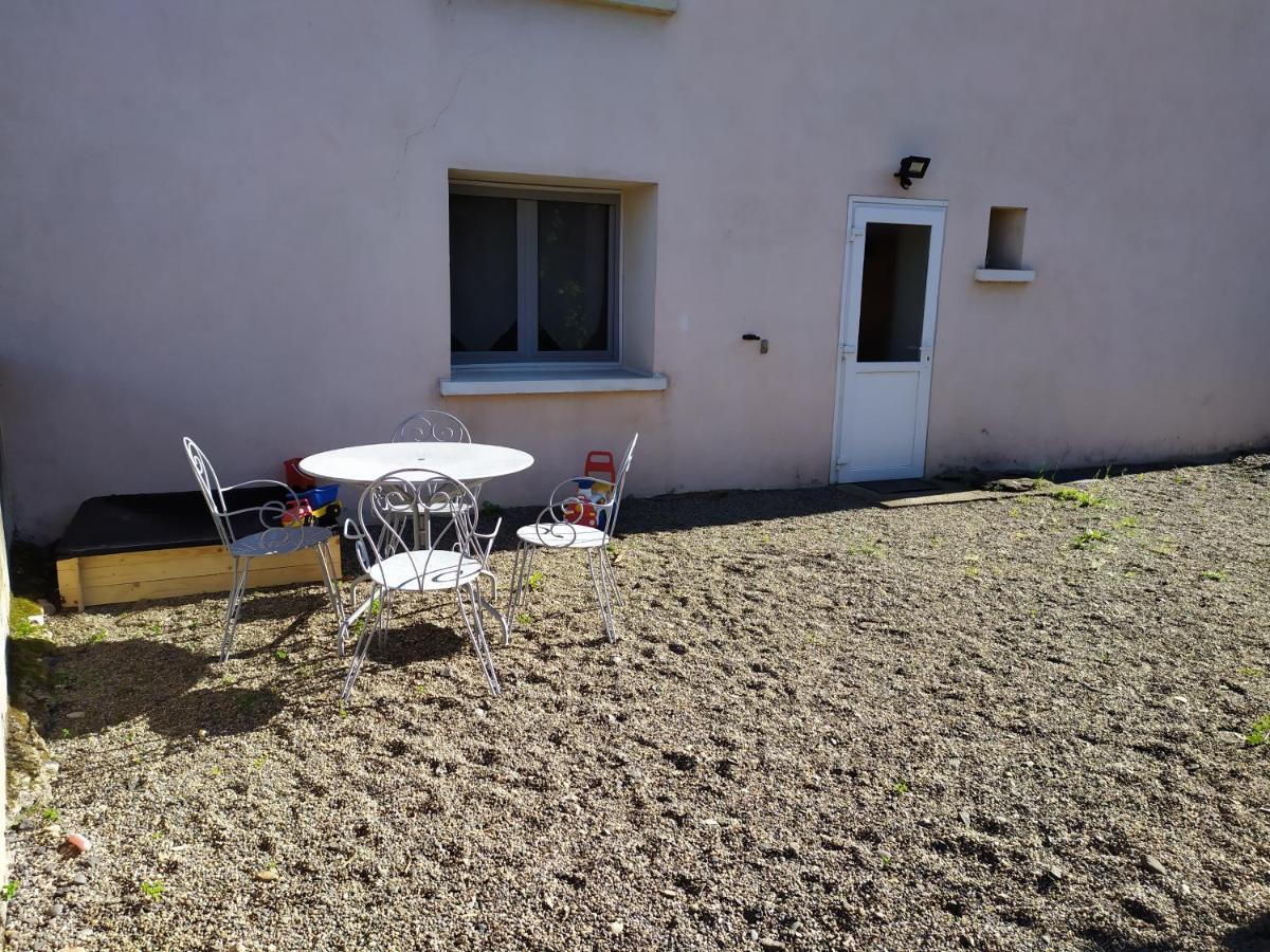 Apartamento Chez Fabienne T3 Le Breuil-sur-Couze Exterior foto